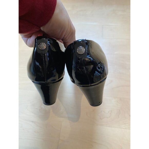 KENNETH Cole Reaction Women's wedge shoe black patent brand new - Picture 4 of 5